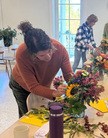 Wine & Design: Flowers with Friends image 7