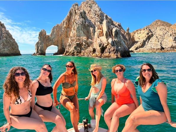 Private Party Yacht Cabo Babaloo image 19