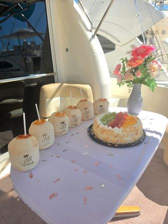 Private Yacht Charter to the Cabo Arch with Lunch and Drinks image 9