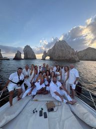 Luxury Private Yacht Experience to the Cabo Arch image 6