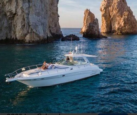 Luxury Private Yacht Cabo Blue Crew image 22