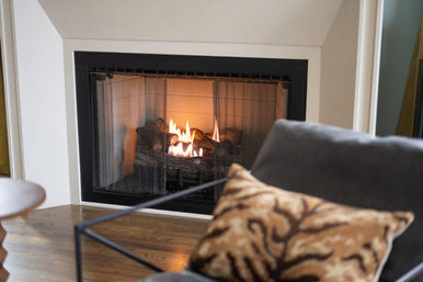 The Lyric: Modern 4-Bedroom Retreat with Rooftop Access and Fire Pit image 23