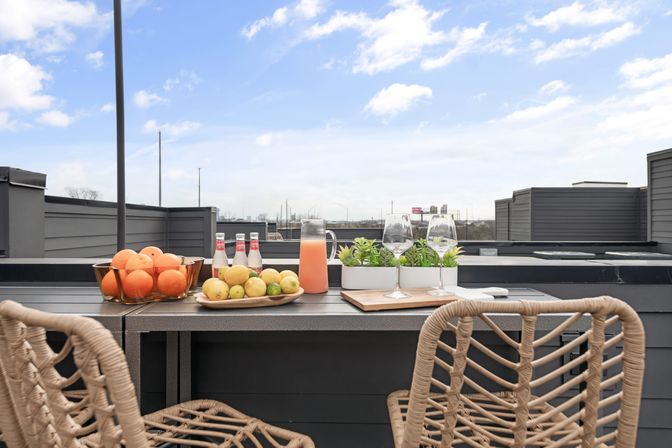 The Hubb House with Hot Tub and Rooftop Lounge image 6