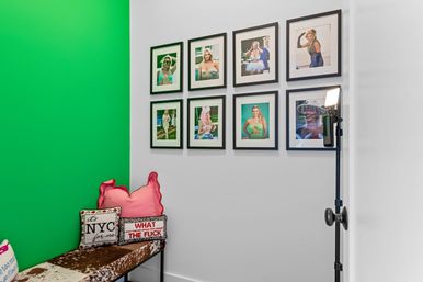 The Hubb House with Hot Tub and Rooftop Lounge image 10