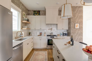 The Lyric: Modern 4-Bedroom Retreat with Rooftop Access and Fire Pit image 16