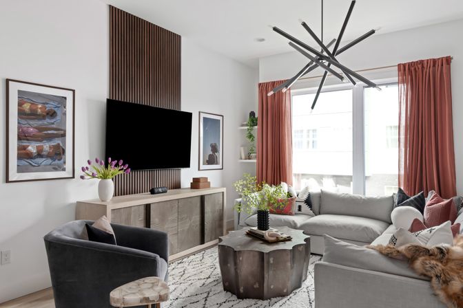 The Hubb House with Hot Tub and Rooftop Lounge image 13