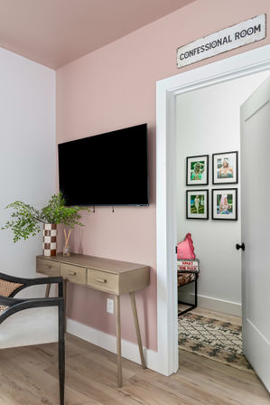 The Hubb House with Hot Tub and Rooftop Lounge image 16