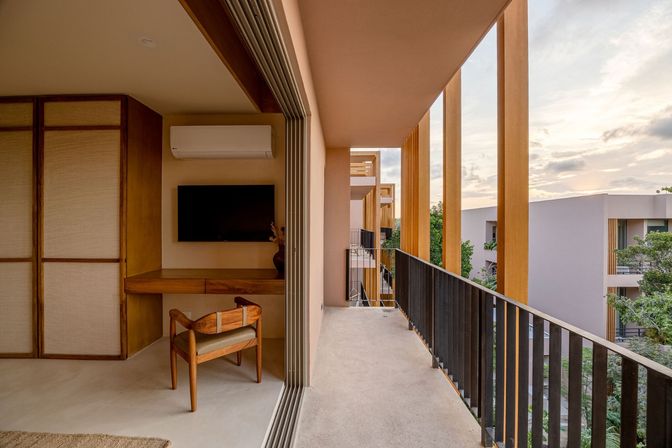 Aflora Luxury Penthouse image 9