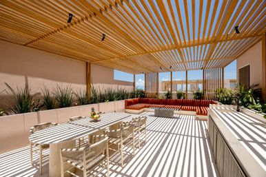 Aflora Luxury Penthouse image 4