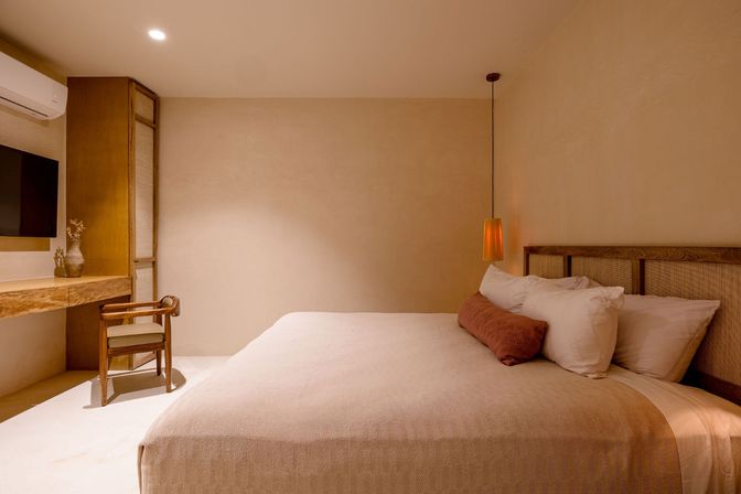 Aflora Luxury Penthouse image 13