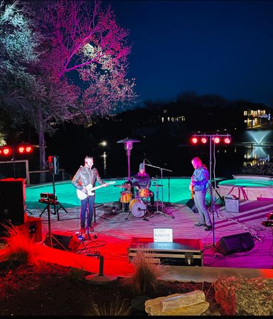 The Retreat at Crystal Creek: Outdoor Oasis with Spring-Fed Pond for Kayaking & Fishing image 14