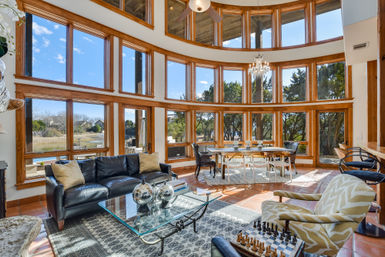 The Retreat at Crystal Creek: Outdoor Oasis with Spring-Fed Pond for Kayaking & Fishing image 4