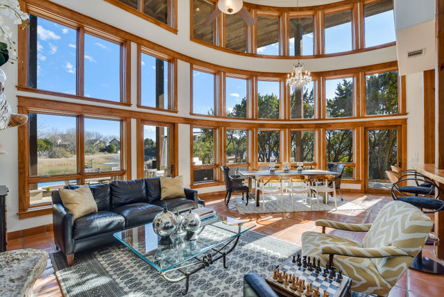 The Retreat at Crystal Creek: Private pool, hot tub, pond and yoga!  Close to downtown! image 4