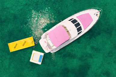 Miami’s Pink Party Yacht: 50ft Horizon Bachelorette Boat image 7