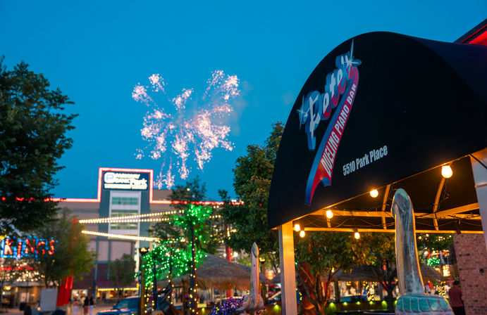 Pete's Dueling Piano Bar - Chicago image 2