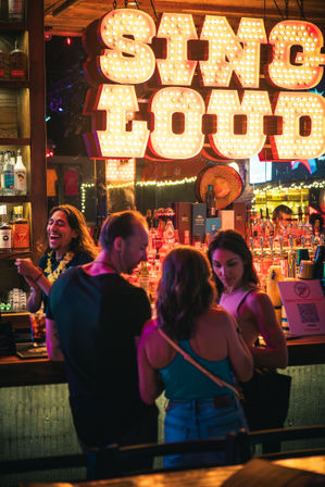 Pete's Dueling Piano Bar - Chicago image 18