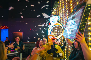 Pete's Dueling Piano Bar - Chicago image 9