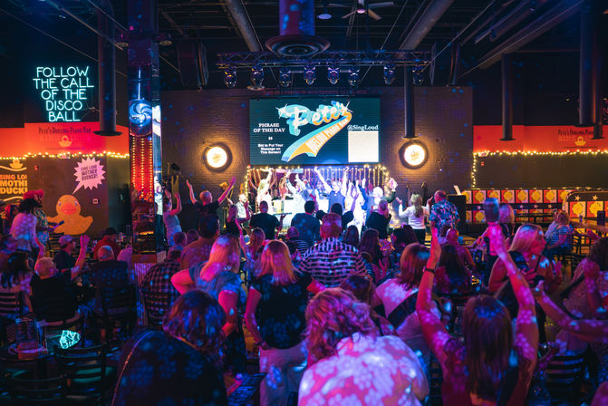 Pete's Dueling Piano Bar - Chicago image 5