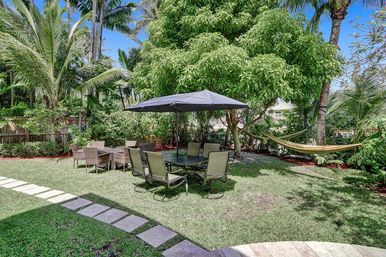 Wander Fort Lauderdale: 7-Bedroom Waterfront Retreat with Pool & Boat Dock image 76