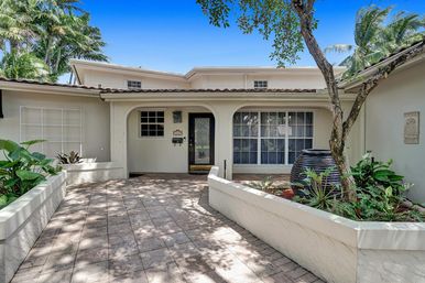 Wander Fort Lauderdale: 7-Bedroom Waterfront Retreat with Pool & Boat Dock image 100