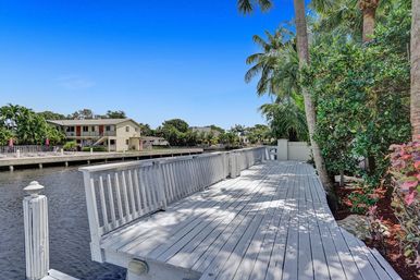 Wander Fort Lauderdale: 7-Bedroom Waterfront Retreat with Pool & Boat Dock image 93