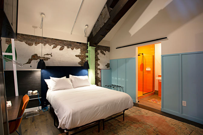 Corner of Paradise: Penthouse Suite + Tower Suite + 2:9 at The Russell! image 26