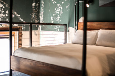 302: Spacious Loft in the Heart of Downtown, Walk to Broadway image 18