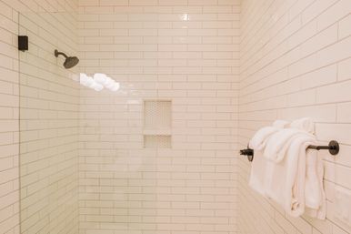 203: Beautiful Apartment in the Heart of Downtown Nashville! image 5