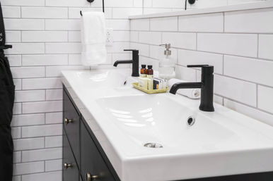 203: Beautiful Apartment in the Heart of Downtown Nashville! image 18