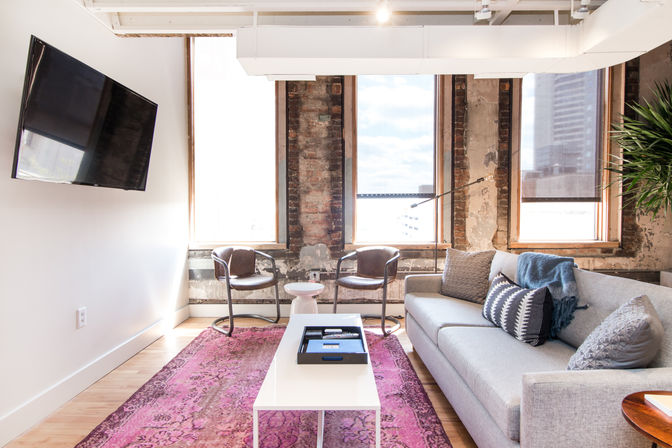 302: Spacious Loft in the Heart of Downtown, Walk to Broadway image 22