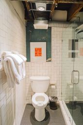 302: Spacious Loft in the Heart of Downtown, Walk to Broadway image 12