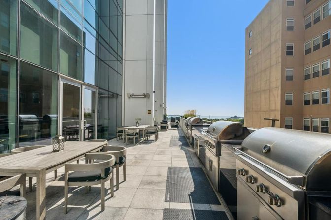 Luxury High-Rise Apartments at Sentral Michigan Avenue image 41