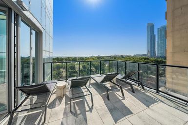 Luxury High-Rise Apartments at Sentral Michigan Avenue image 43