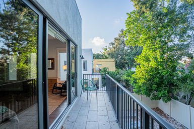 Sleeps 25 - Luxe & Spacious near Downtown - Pool, Hot Tub, Bocce Ball image 9