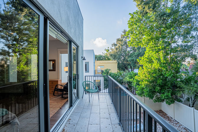 Sleeps 25 - Luxe & Spacious near Downtown - Pool, Hot Tub, Bocce Ball image 9