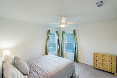 Double Luxury: Sleeps 26, Mins to Beach, Hot Tub image 6