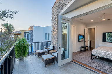 Sleeps 25 - Luxe & Spacious near Downtown - Pool, Hot Tub, Bocce Ball image 11