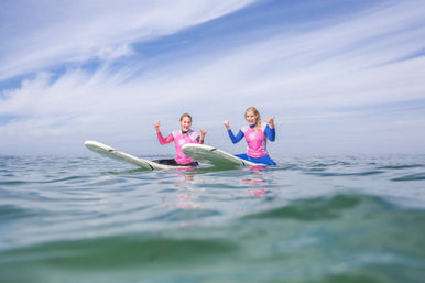 Pro Surf Photos + VIP Surf Lesson Experience image 9