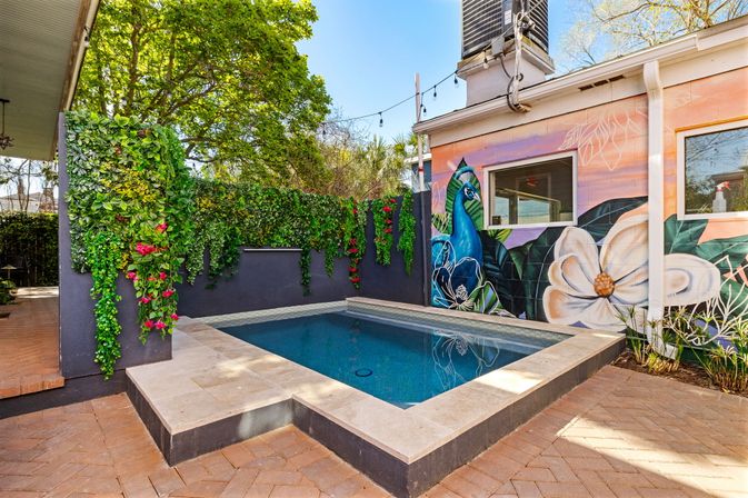 Boho Rosa Charming Home with Outdoor Courtyard & Steps to King Street image 45