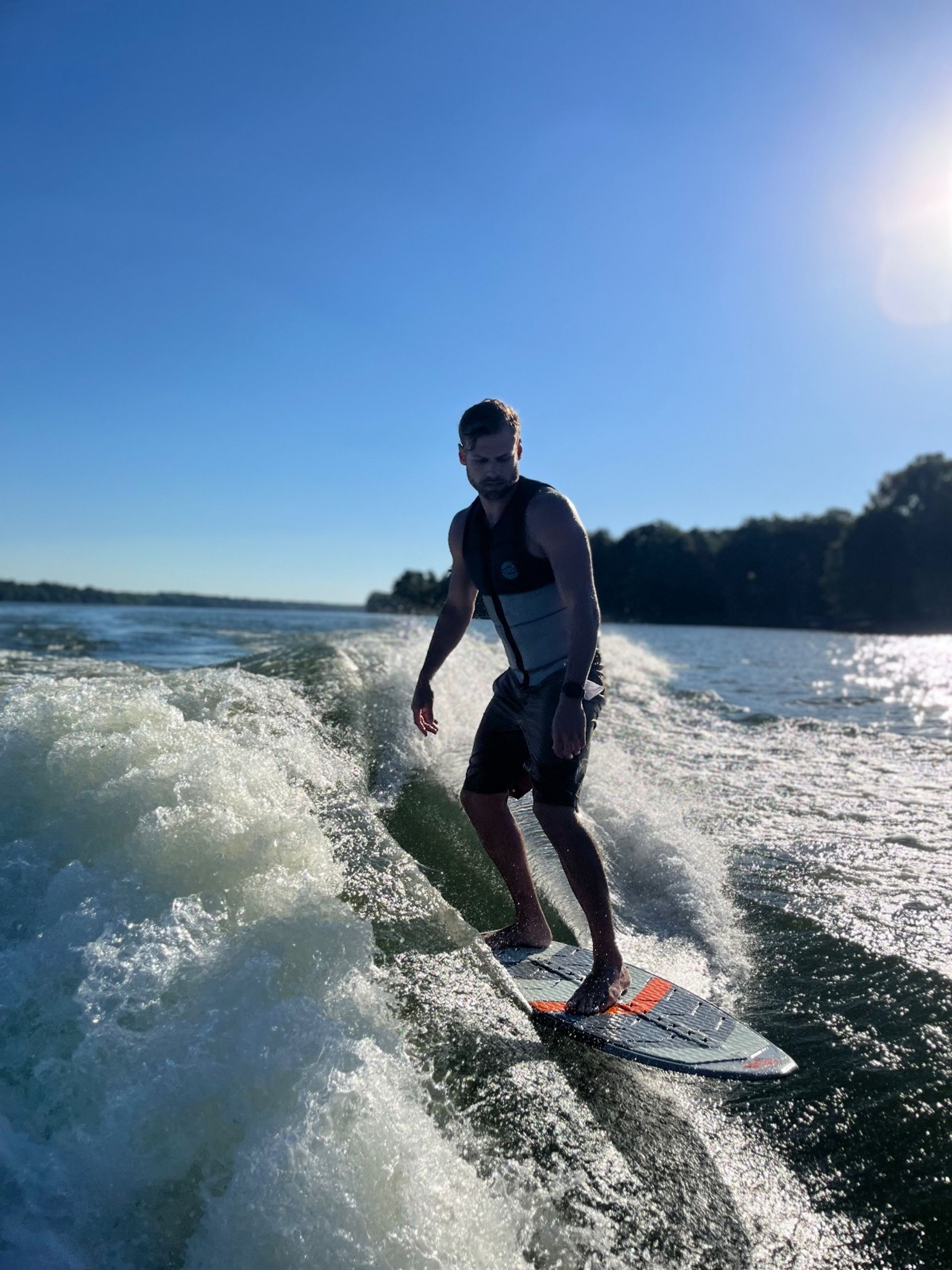 Surf music city boat rentals . image 2