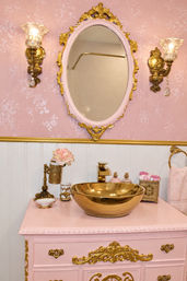 Vintage Casa Rosada: Pink Party Venue Near Fort Worth Stockyards image 24