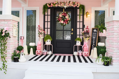 Vintage Casa Rosada: Pink Party Venue Near Fort Worth Stockyards image 2
