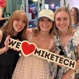 Party with DJ Miketech on King Street at Zachary's Daiquiris image 3