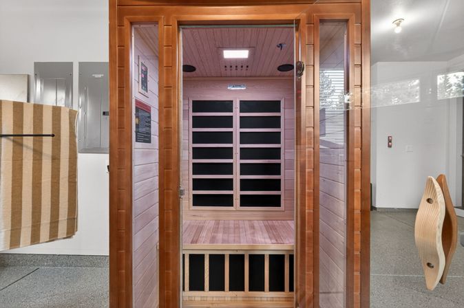 Downey Pines - 5BD Luxurious Mtn Home in Sunriver image 74