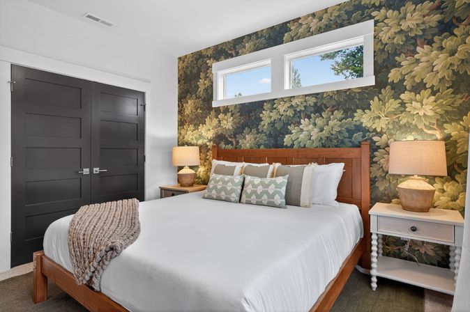 Downey Pines - 5BD Luxurious Mtn Home in Sunriver image 19