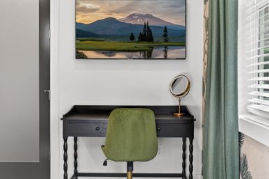 Downey Pines - 5BD Luxurious Mtn Home in Sunriver image 57