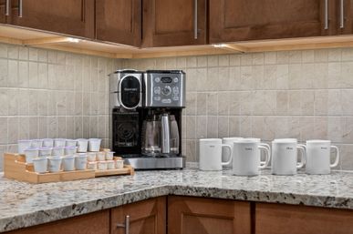 Downey Pines - 5BD Luxurious Mtn Home in Sunriver image 75