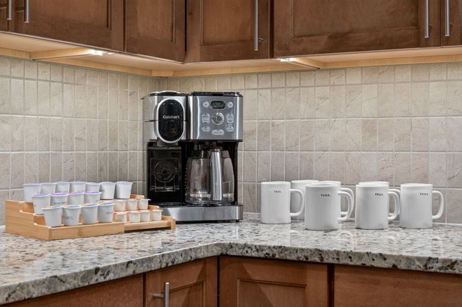 Downey Pines - 5BD Luxurious Mtn Home in Sunriver image 75