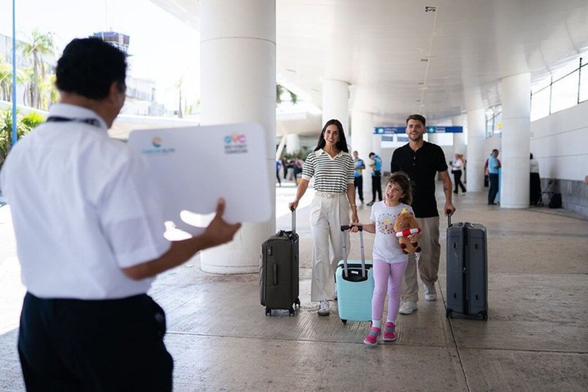 Cancun Airport Transportation: Professional, Private & Comfortable image 2