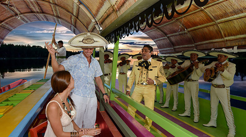 Xoximilco Park: Party, music and traditions image 4